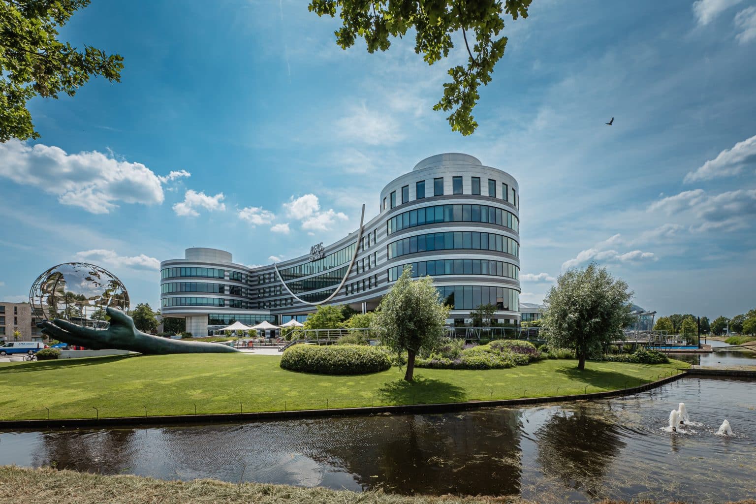 Het AFAS clubhuis in Leusden